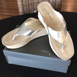 Vince Camuto wedges size 9m